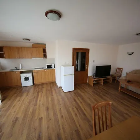 In Nestinarka, Vasilko Apartment Zarewo